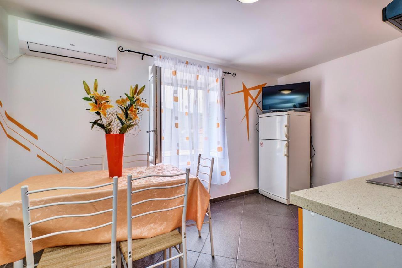 Apartments Ljubica Veli Lošinj Exterior foto